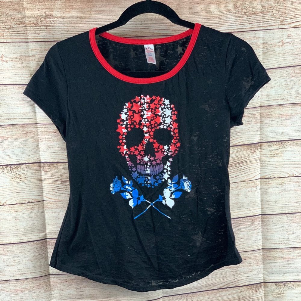 Celebrate Patriotic Flag Skull & Roses Tee